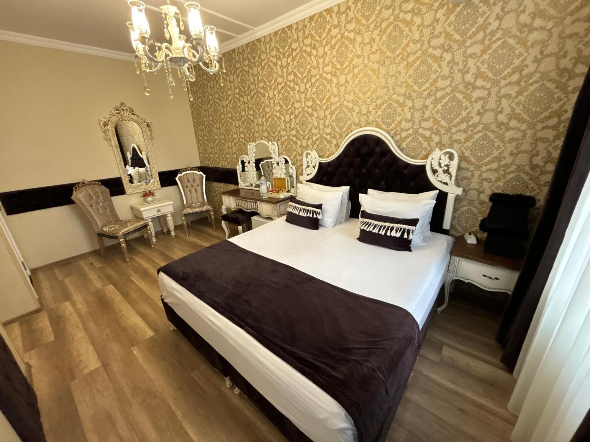 Otantik Shumen Hotell Eksteriør bilde
